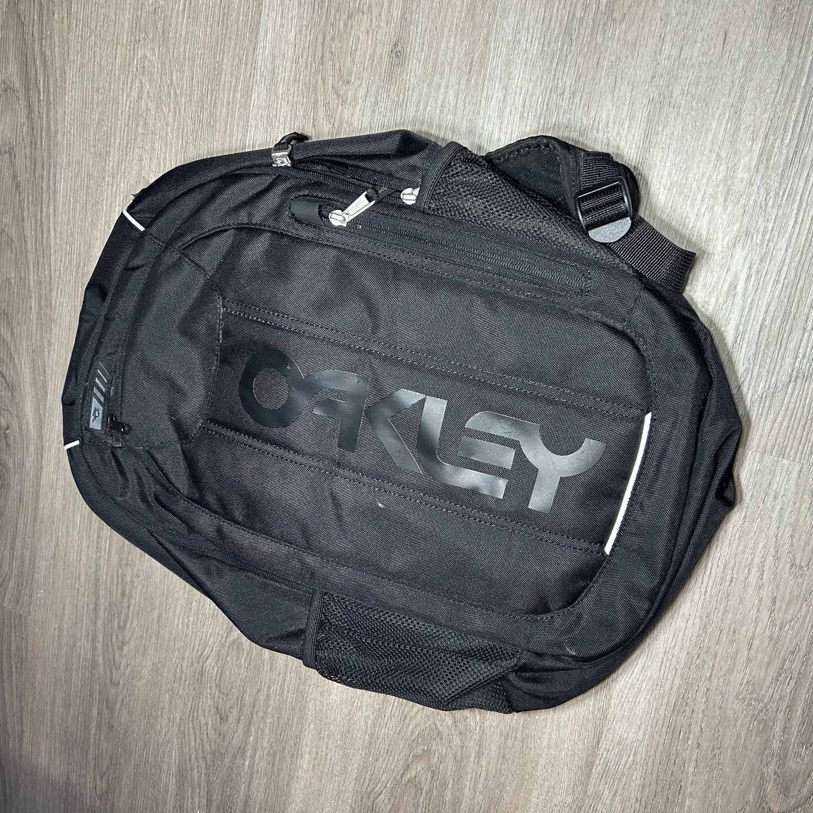 Oakley Enduro 3.0 20L Backpack Black Laptop Travel School Daypack